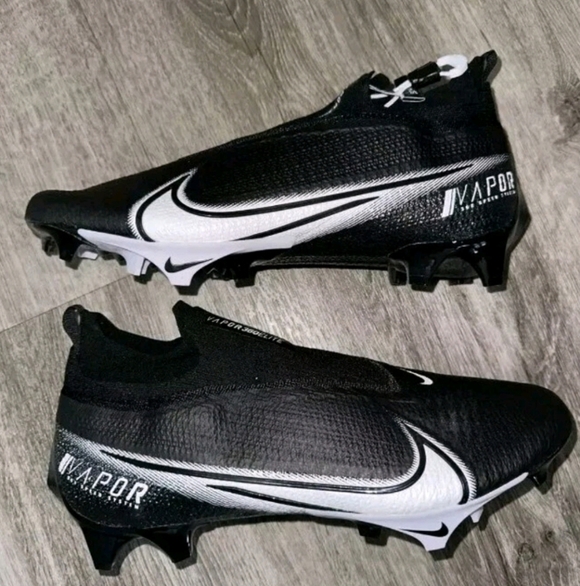 Nike Vapor Edge Elite 360 Flyknit Black Football Cleats CV6317-001 Size 13.5 W - Picture 3 of 4